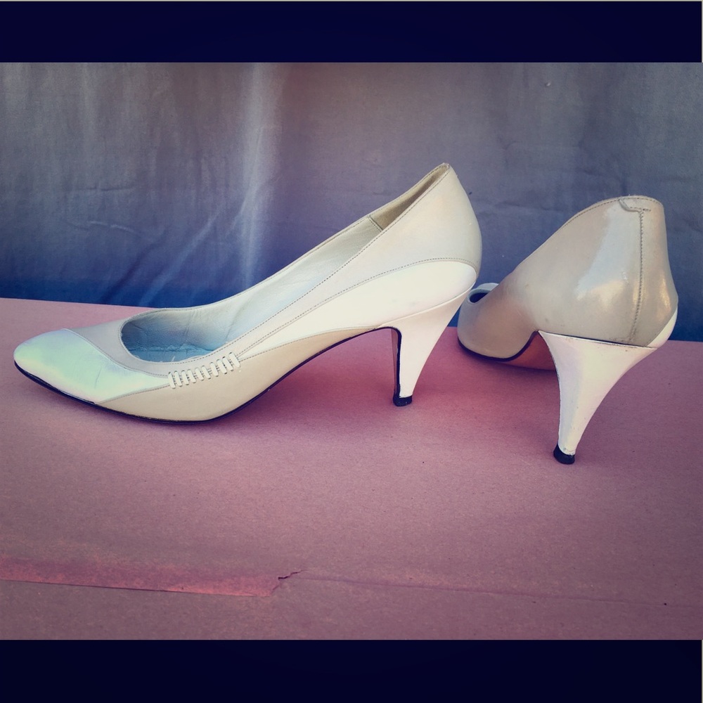 Vtg 80’s PALIZZIO Leather Heel Pumps in Near NWOT